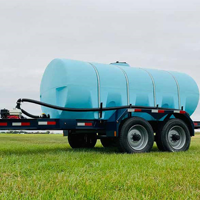 1025 gallon water trailer